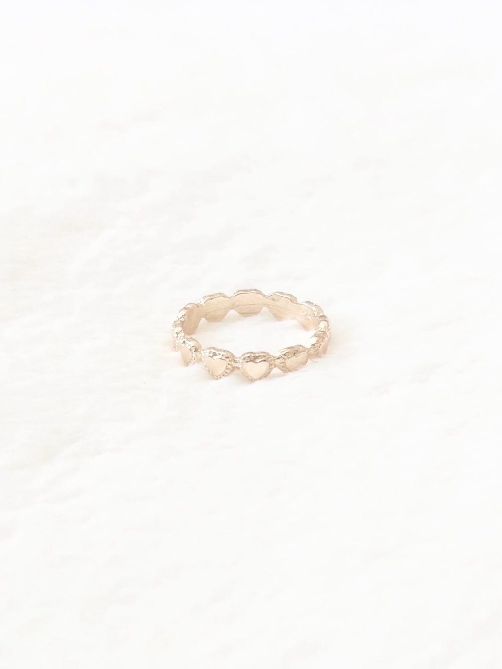 5/$15 🩷 MUST BUNDLE Delicate Heart Band Ring in Gold